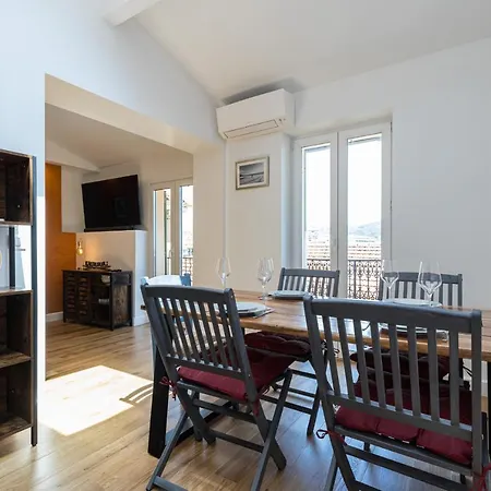 Wonderful 3 Bdr House Old Town