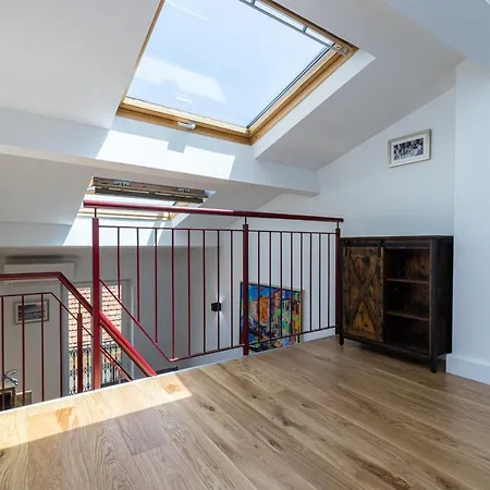 Wonderful 3 Bdr House Old Town